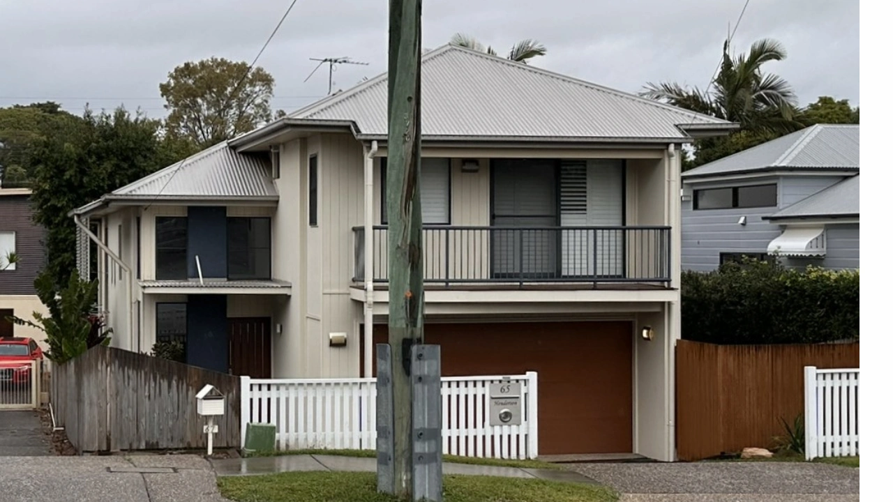 Bulimba QLD- BEFORE labelled